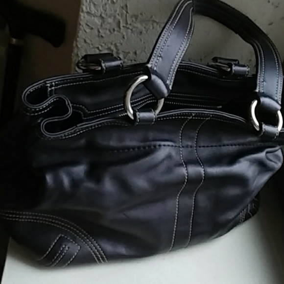 Coach - Picture 7 of 8